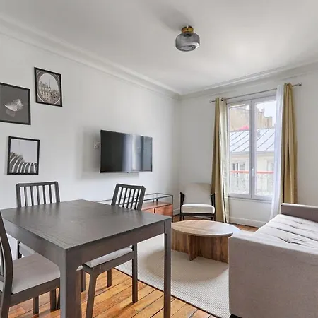 Montmartre Seveste Ii Beautiful 2br * パリ