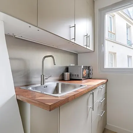 Montmartre Seveste Ii Beautiful 2br アパート