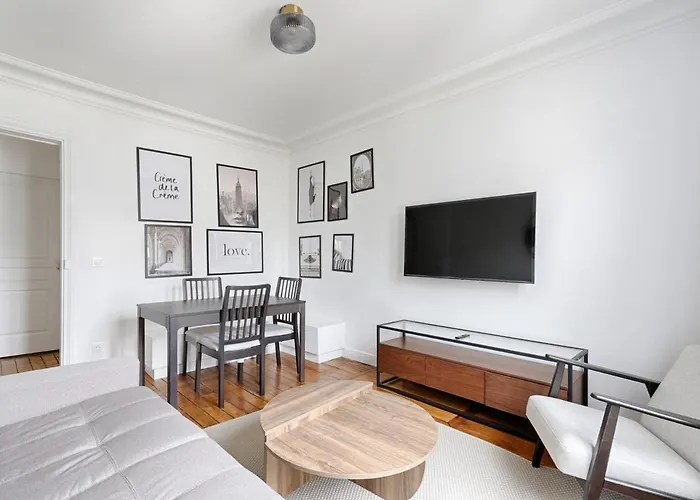 Montmartre Seveste Ii Beautiful 2br
